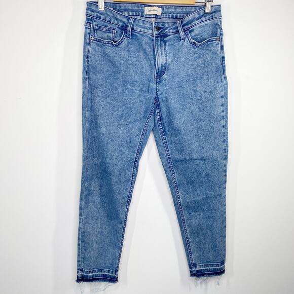 Calvin Klein Jeans Medium Wash Blue Denim Ankle Skinny Jeans Women's Size 12 - Picture 10 of 10